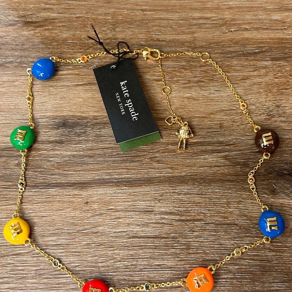 New! M&M's x Kate Spade New York Necklace - Picture 5 of 7